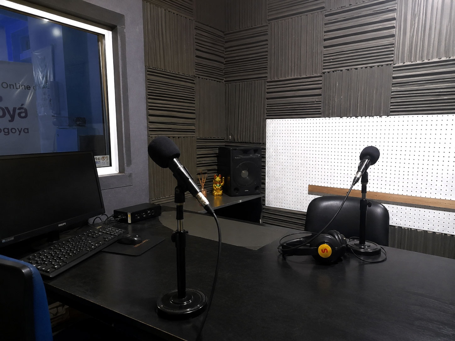 Estudio de transmisión de FM Libertad 101.5 en Nogoyá, Entre Ríos